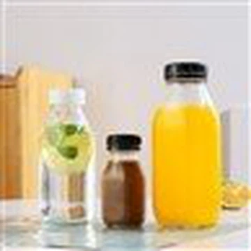 Pourquoi les gens mettent-ils de l’alcool dans des bouteilles en verre ?